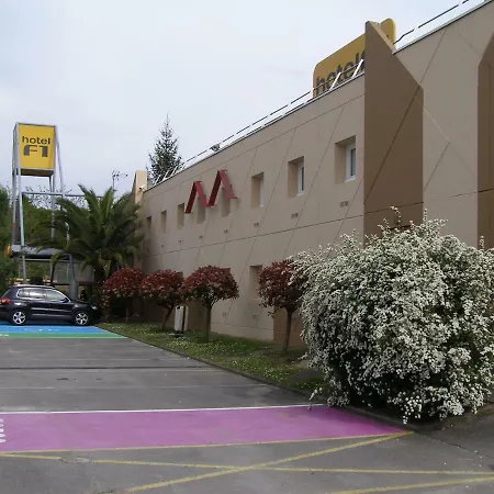 Hotelf1 * バイヨンヌ