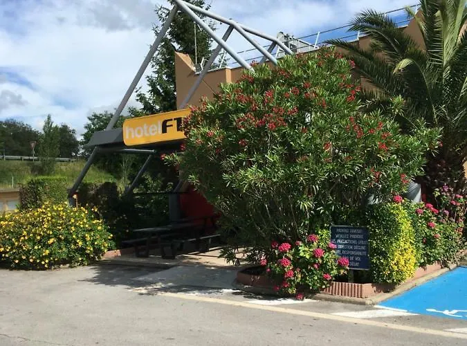 Hotelf1